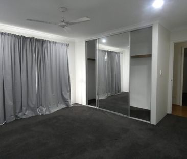 Spacious & Stylish Home - Great Location! - Photo 6