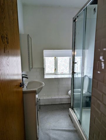 2 Bed Terraced House, Carr Mills, LS7 - Photo 5