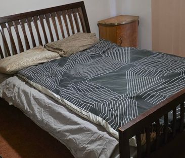 Melton South - Photo 5