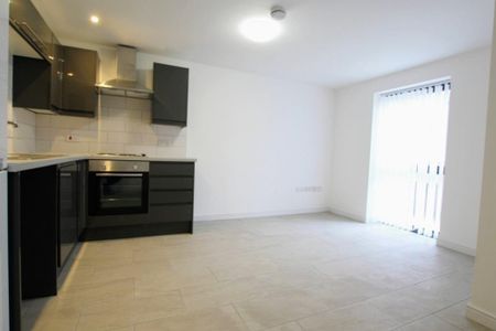 1 bedroom flat to rent - Photo 2