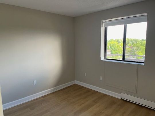 For Lease - 75 Huxley Street Unit# 704, London South, Ontario - Photo 1