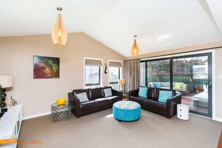 45 Jamieson Crescent, Kambah ACT 2902 - House For Rent | Domain - Photo 2