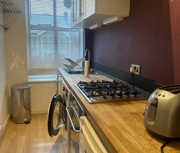 1 Bed Flat, Brixton Hill Court, SW2 - Photo 3