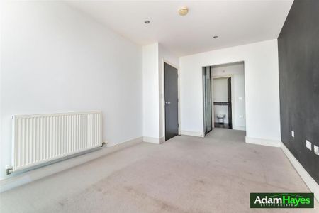 2 bedroom penthouse to rent - Photo 4