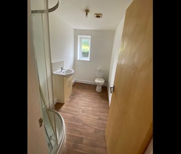 1 Bed Flat, Westleigh Road, LE3 - Photo 4