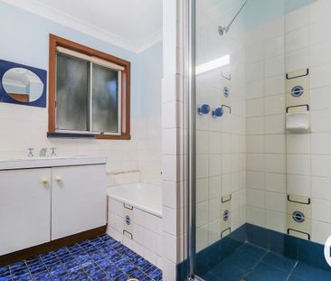 SECOND STOREY UNIT LOCATED IN CENTRAL ALBURY - Photo 4