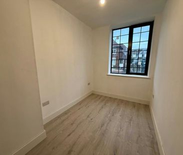 Flat to rent on - Photo 3