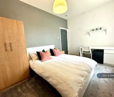 8 bedroom end of terrace house to rent - Photo 6