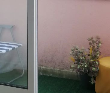 Room in a shared 3-bedroom flatfor rent in Lisbon, bills included - Photo 5