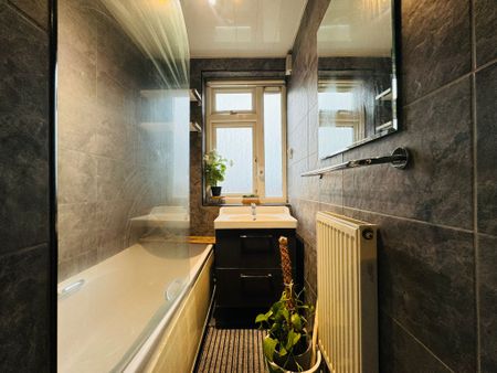 RM3 Solebay Street | Stepney Green | London | E1 4PP - Photo 5