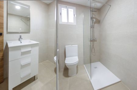 Carrer del Duc de Mandas, Valencia, Valencian Community 46019 - Photo 5