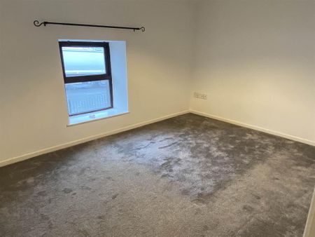 14 Killyleagh Street, Crossgar, BT30 9DQ - Photo 2