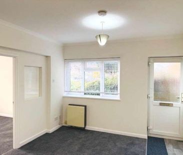 Priory Avenue, High Wycombe, HP13 - Photo 1