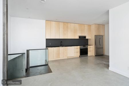 Condo for rent on the Plateau Mont-Royal | Semi-furnished & renovated - Photo 5