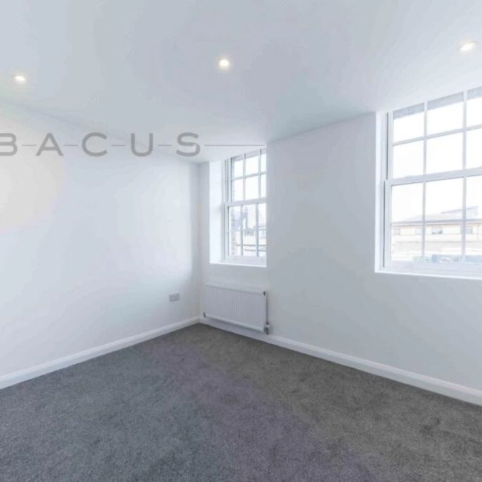 2 Bedroom Flat - Photo 1