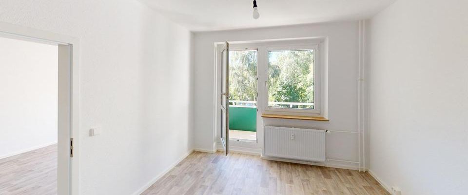 Lichterfüllte 3-Raum-Wohnung mit Weitblick - Foto 1