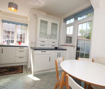 3 bedroom semi-detached house to rent - Photo 5