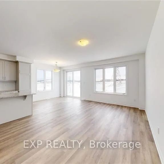 Condo Townhouse For Lease | X8411416 - Photo 1