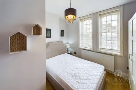 1 bedroom in a house share to rent - Photo 2