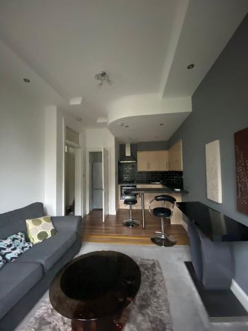 1 Bed Flat, Edinburgh, EH7 - Photo 2