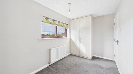 2 bedroom semi-detached house to rent - Photo 4