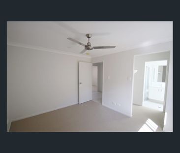 Modern Family Home in a Quiet Cul-de-Sac - Photo 3