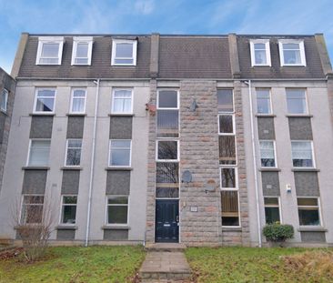 Ground Floor Flat, 2 Gairn Terrace, AB10 6BB, Aberdeen - Photo 2