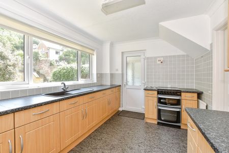 3 bedroom link detached house to rent - Photo 5