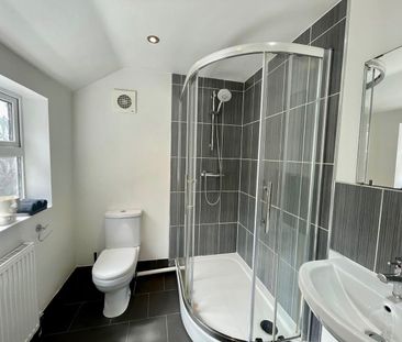 4 Bed Terraced House, St. Margaret Road, CV1 - Photo 2