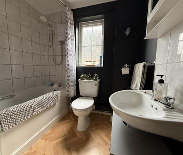 2 bedroom semi-detached house to rent - Photo 6