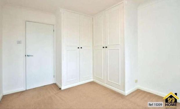 Swallow Close, Staines-upon-thames, London, TW18 - Photo 1