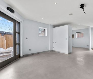 For Lease - 301 Euclid Avenue Unit# Lane, Toronto, Ontario - Photo 2