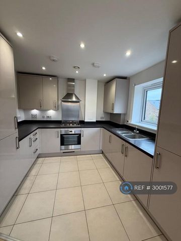 2 bedroom flat to rent - Photo 3
