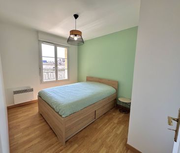 A louer studio meublé à Saint-Fargeau-Ponthierry - Photo 3