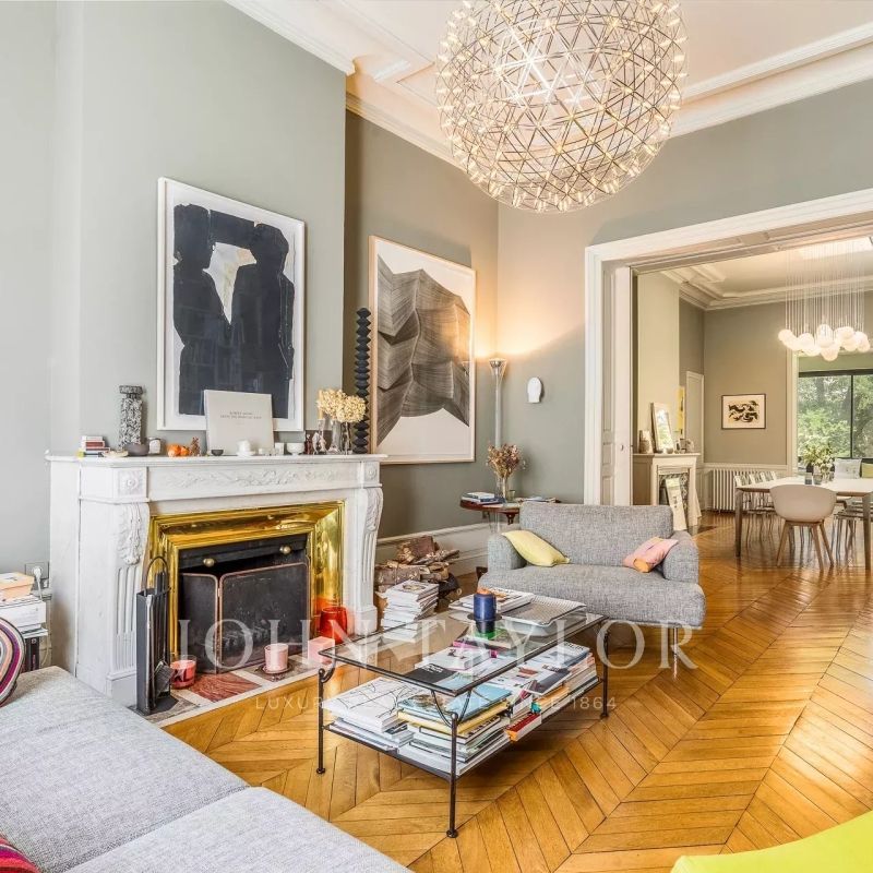 Hôtel Particulier - Meublé - 5 chambres - 1 bureau - Jardin - Saint-Seurin - Photo 1