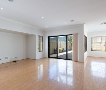 Contemporary Family Living - Photo 2