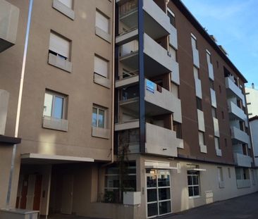 Location Appartement 3 pièces 62m² VILLEURBANNE 69100 - Photo 4