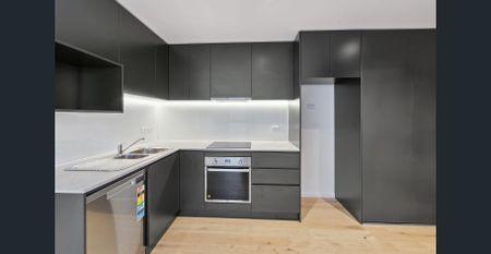 Modern apartment, great location 2 bedroom 2 Bathroom and Secure Car spot - Photo 5