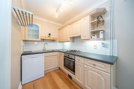 2 bedroom terraced house to rent - Photo 2