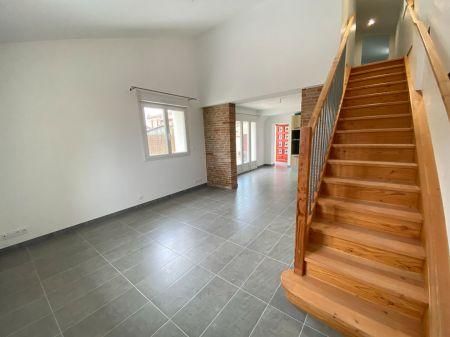 Location - Maison - 4 pièces - 85.25 m² - labastide Saint Pierre - Photo 1