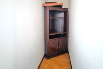 2 bedroom flat with balcony a stone's throw from Vageira Beach!