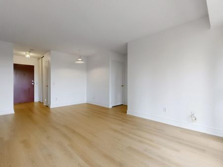 For Lease - 91 Townsgate Drive Unit# 312, Vaughan, Ontario - Photo 4