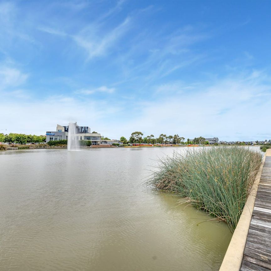 First Class Designer Family Living In The Esplanade! - Photo 1