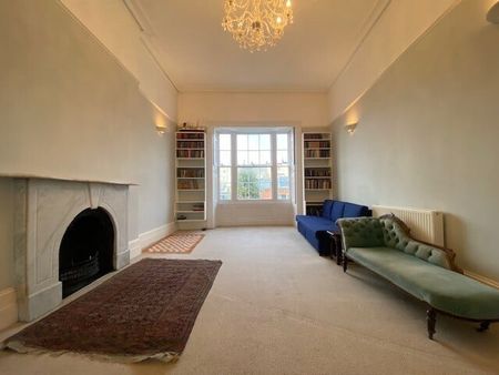 Royal York Crescent, BRISTOL - Photo 3