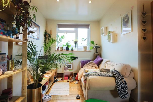 6 Bedroom Home – Student Let - Photo 1