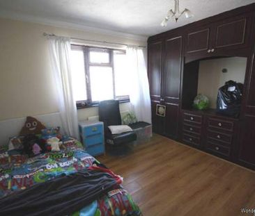 2 bedroom property to rent in Southend On Sea - Photo 4