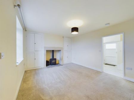 2 bedroom cottage to rent - Photo 2