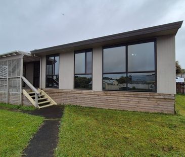 3 Bedrooms, Unsworth Heights - Photo 3