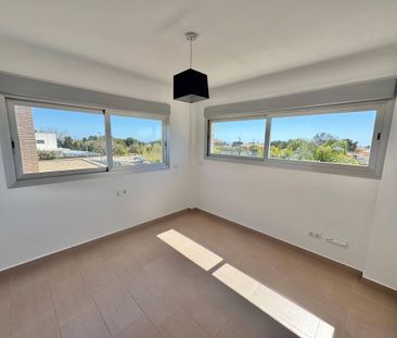 4 room luxury House for rent in San Vicent del Raspeig, Spain - Foto 1