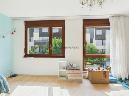 Traumhaftes Wohnen am Fusse des Üetlibergs - Stilvolles 6.5-Zimmer-Doppelhaus - Photo 5